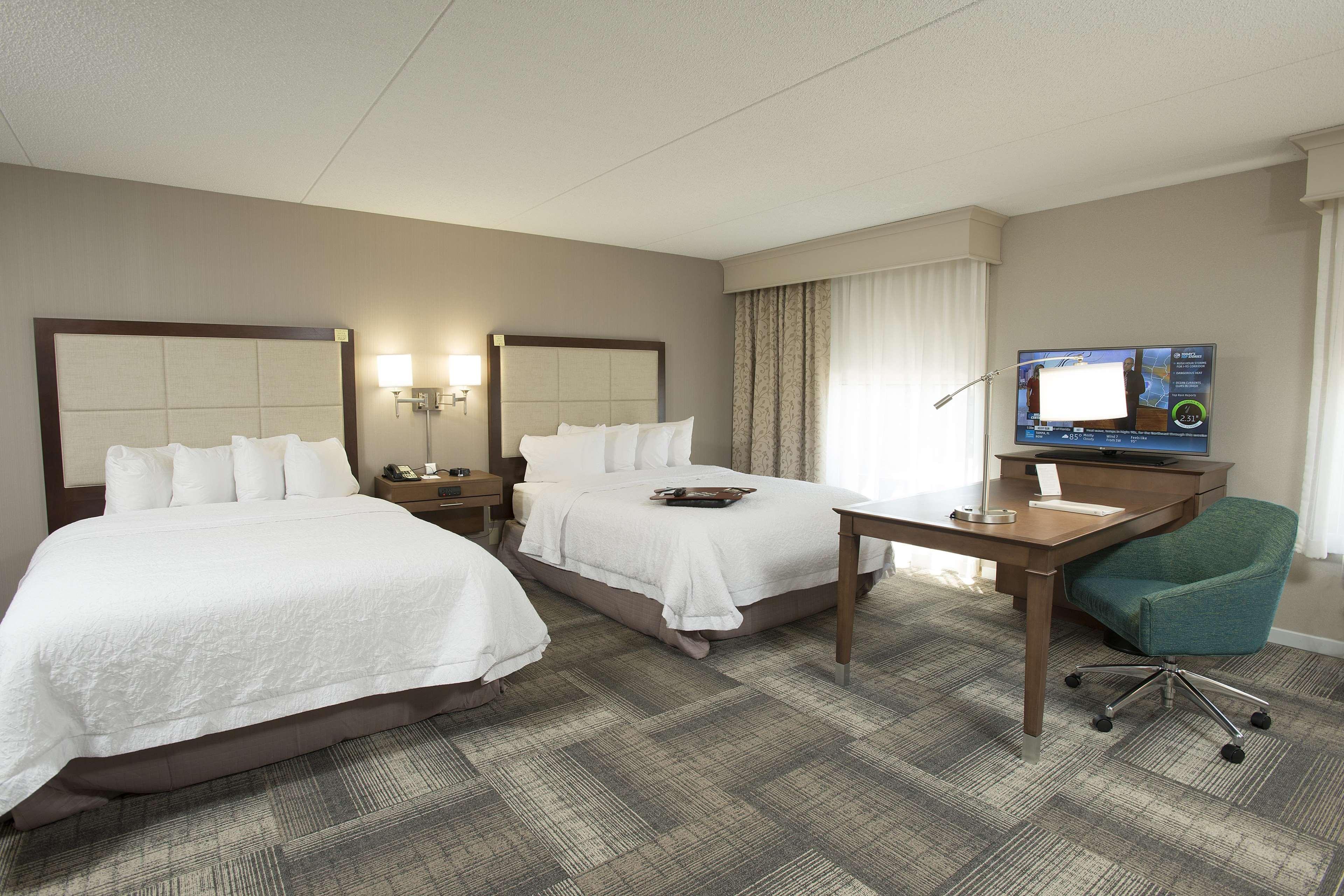 Hampton Inn & Suites Cincinnati-Union Centre Уест Честър Екстериор снимка
