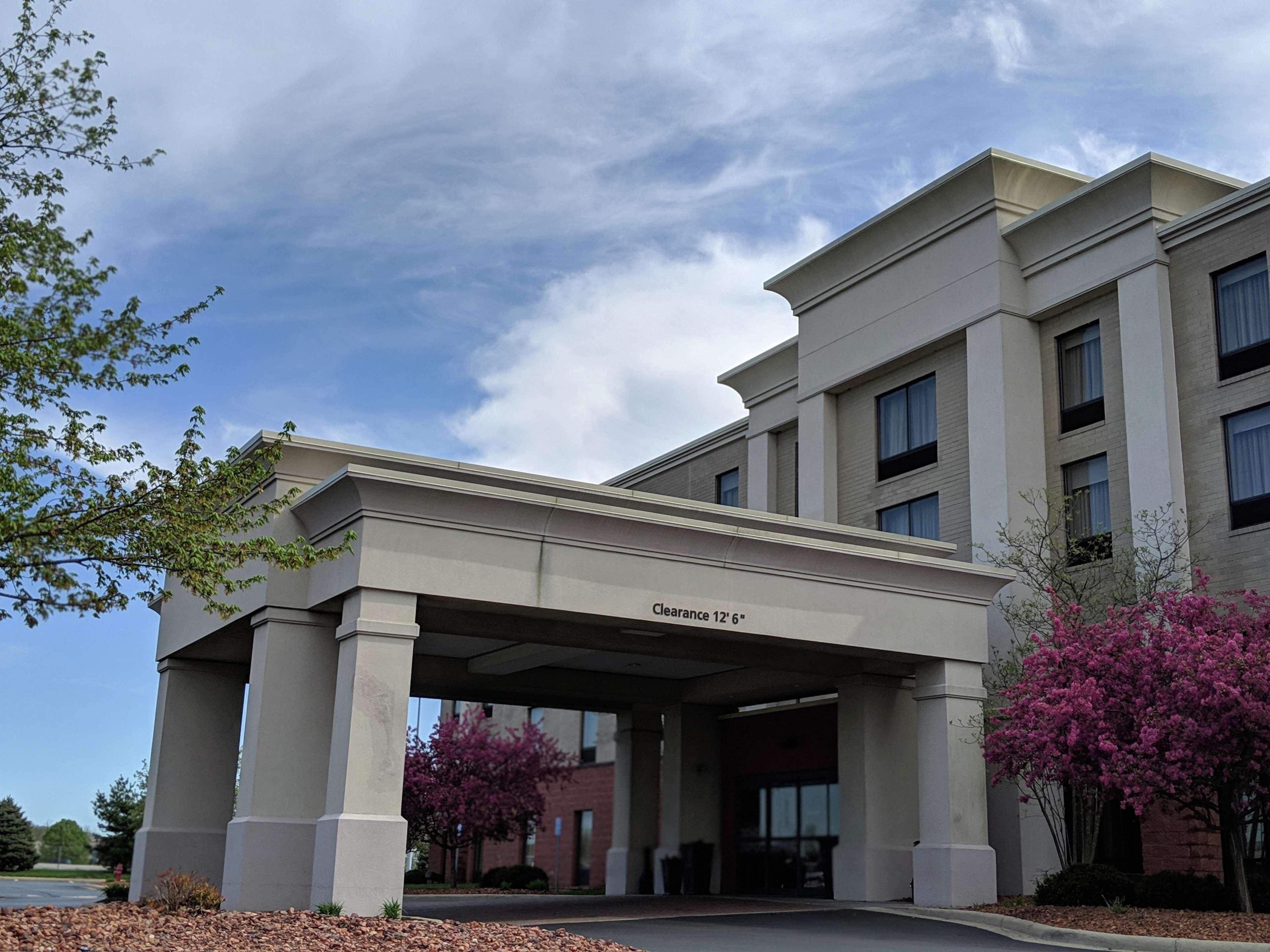 Hampton Inn & Suites Cincinnati-Union Centre Уест Честър Екстериор снимка