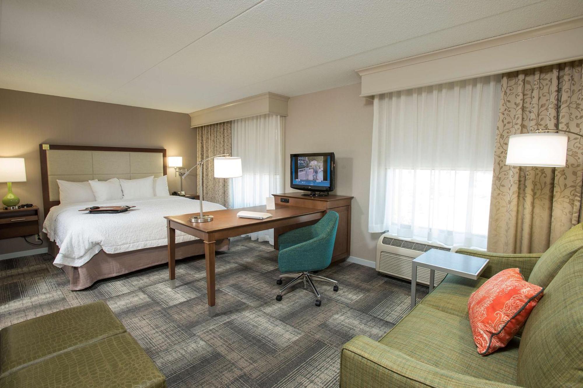 Hampton Inn & Suites Cincinnati-Union Centre Уест Честър Екстериор снимка