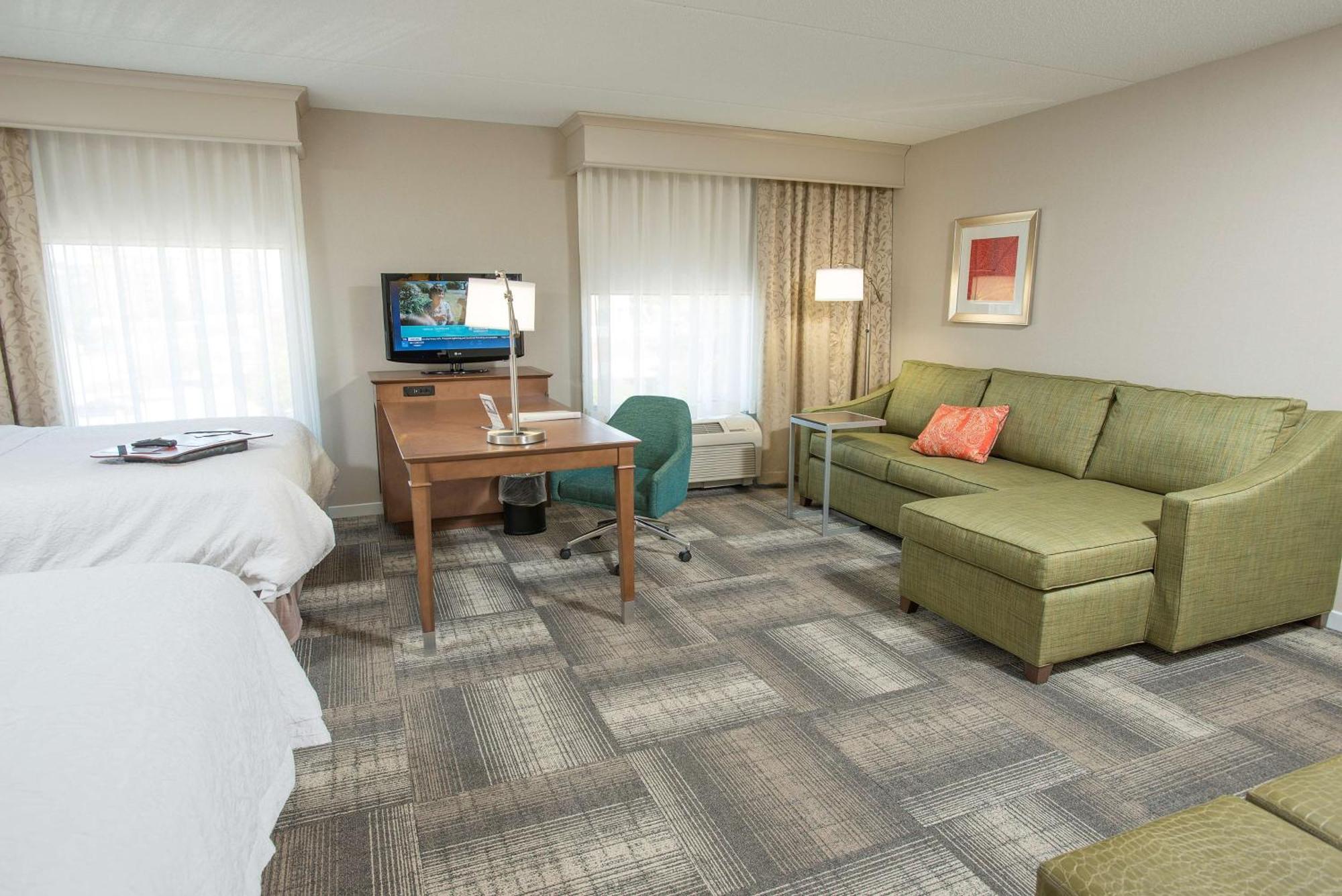 Hampton Inn & Suites Cincinnati-Union Centre Уест Честър Екстериор снимка