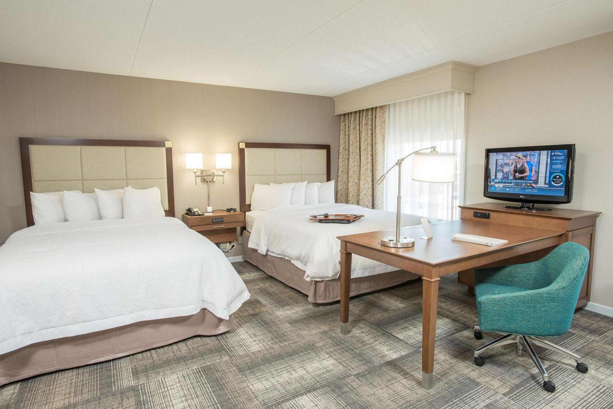 Hampton Inn & Suites Cincinnati-Union Centre Уест Честър Екстериор снимка