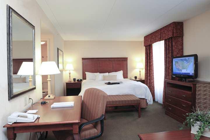 Hampton Inn & Suites Cincinnati-Union Centre Уест Честър Стая снимка