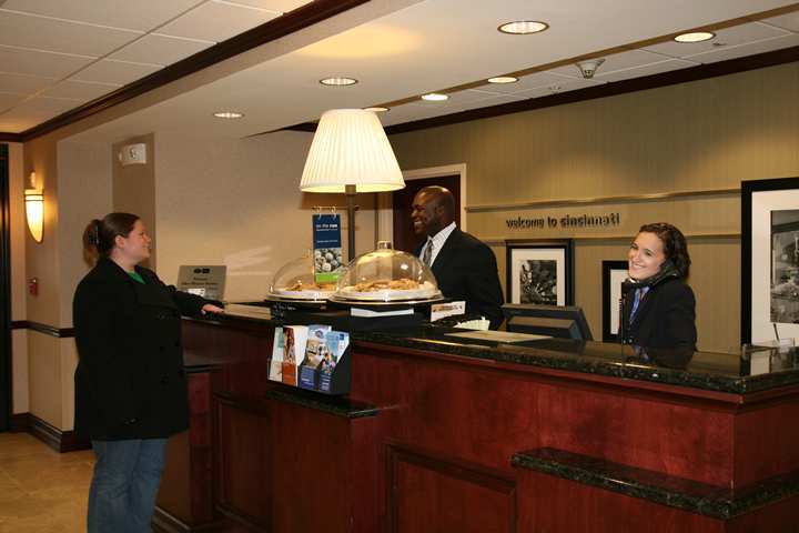 Hampton Inn & Suites Cincinnati-Union Centre Уест Честър Екстериор снимка